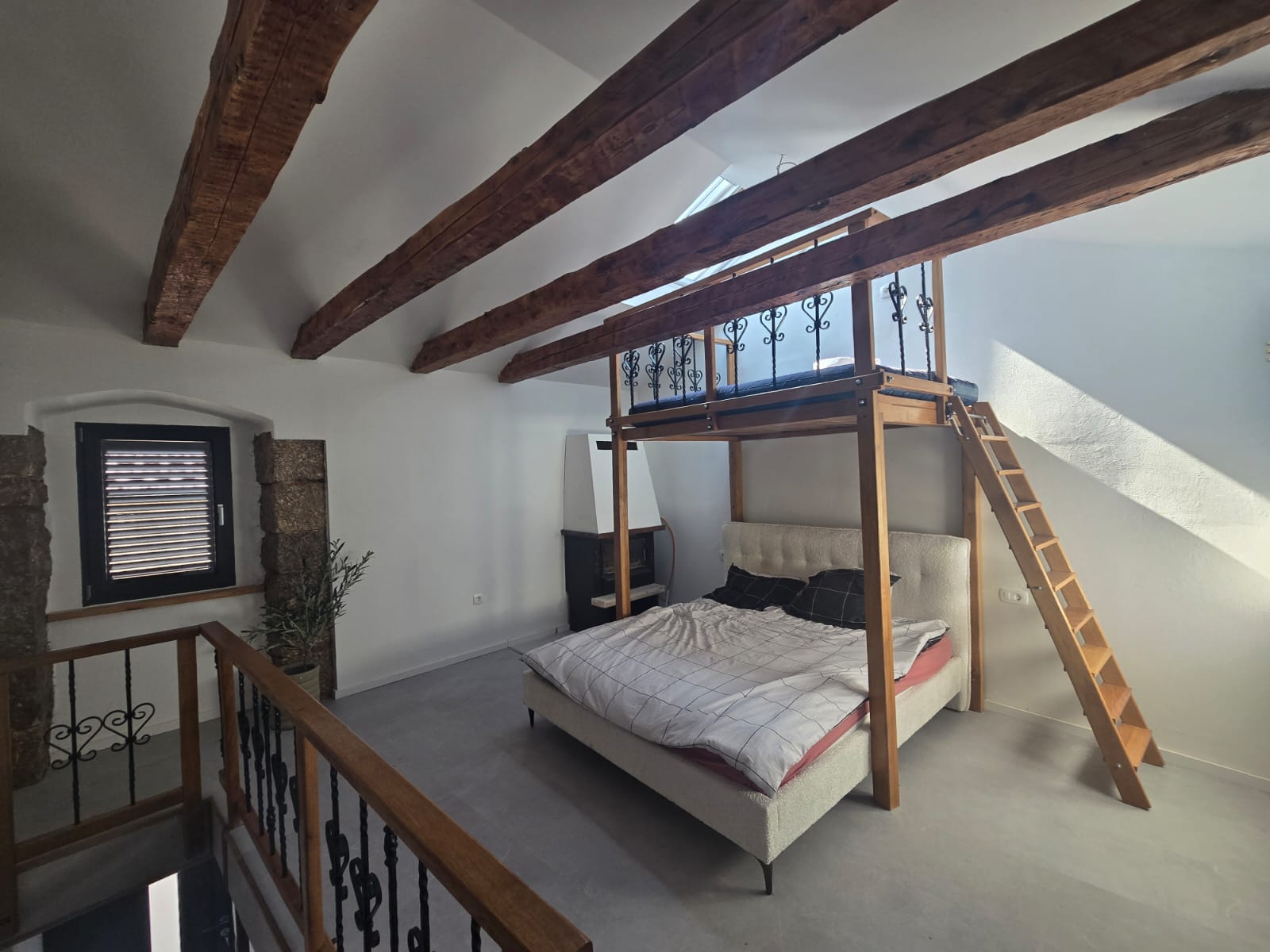 Dvojna kuća 300m od mora